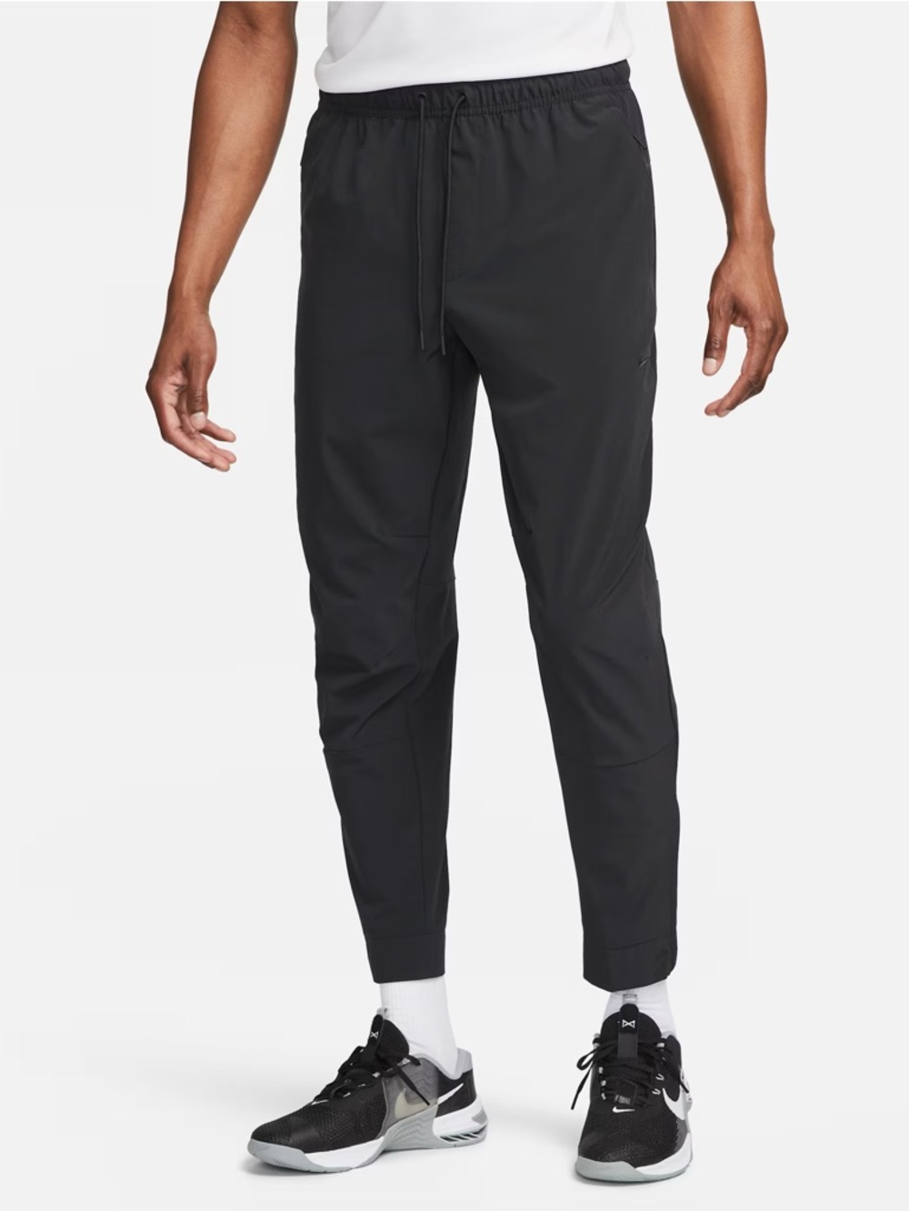 Nike Black Men's Lightweight Jogger Pants